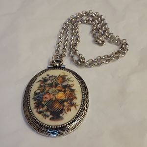 5/$15 Sarah Coventry Necklace
